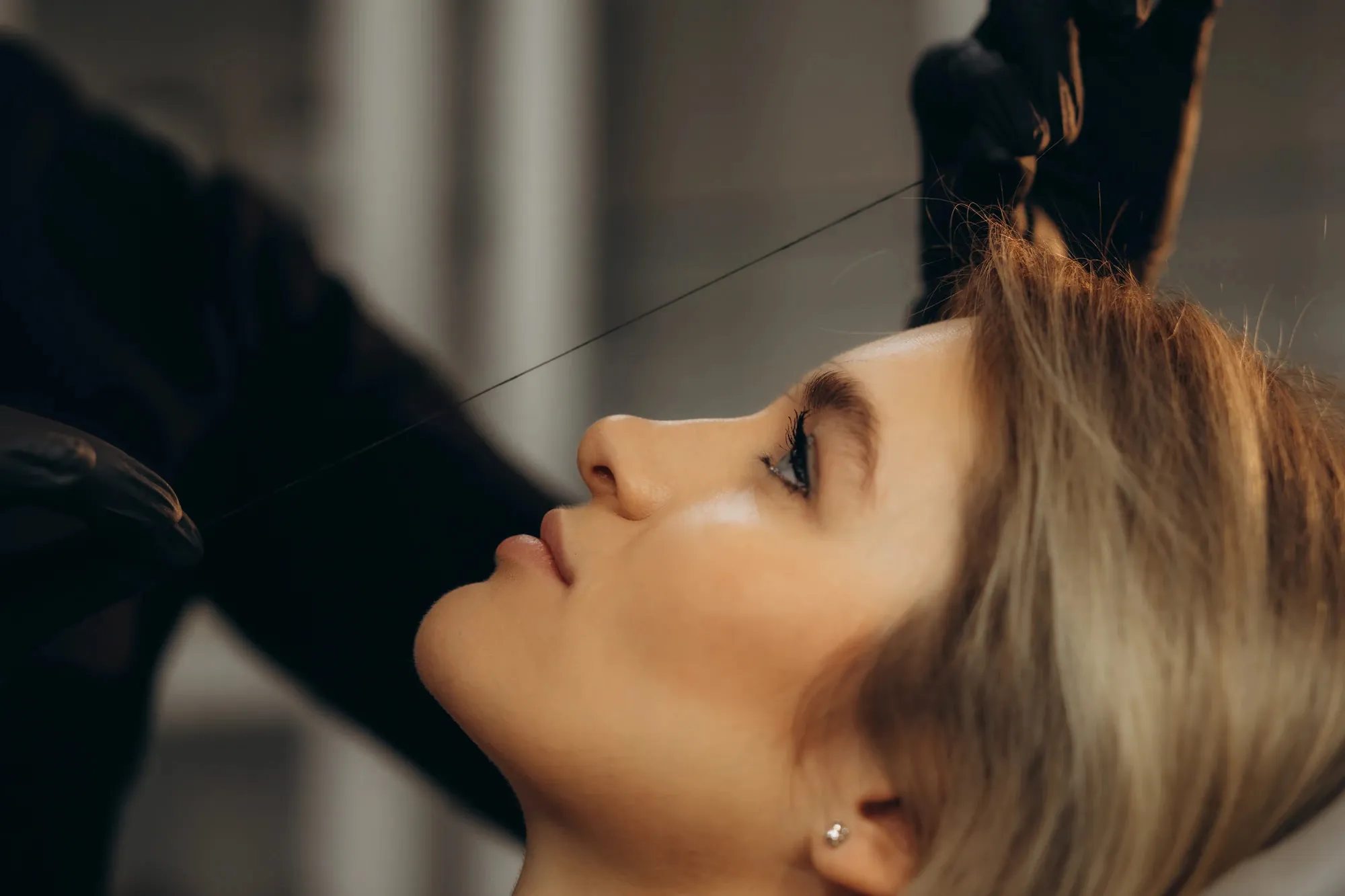 Augenbrauen zupfen bei Beauty Hair & Skin in Garbsen